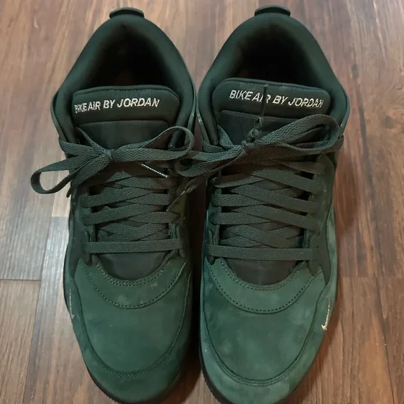 Nigel Sylvester x Air Jordan 4 Bike Air - Picture 5 of 12